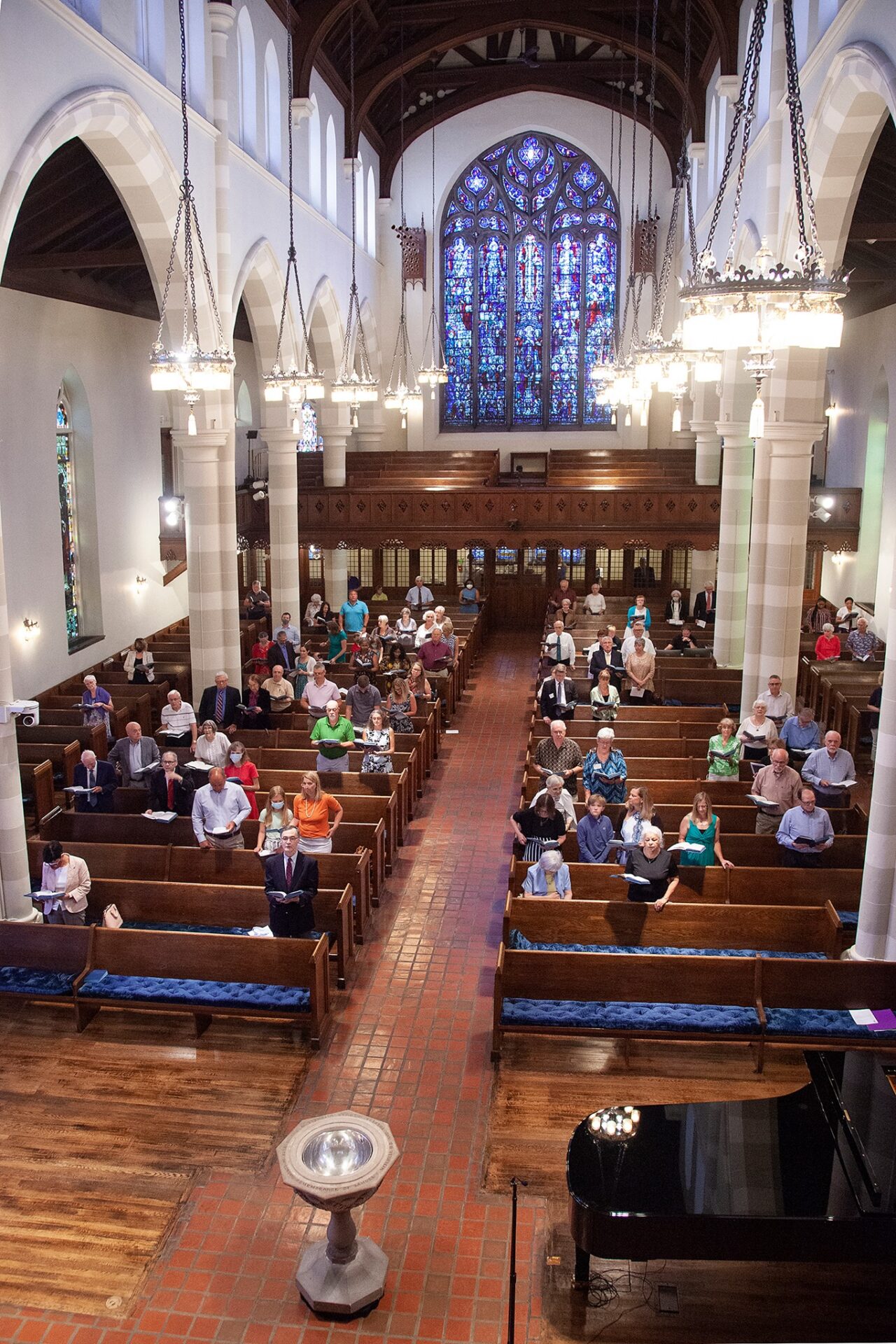 Sunday morning service at Pine Street Presbyterian Church
