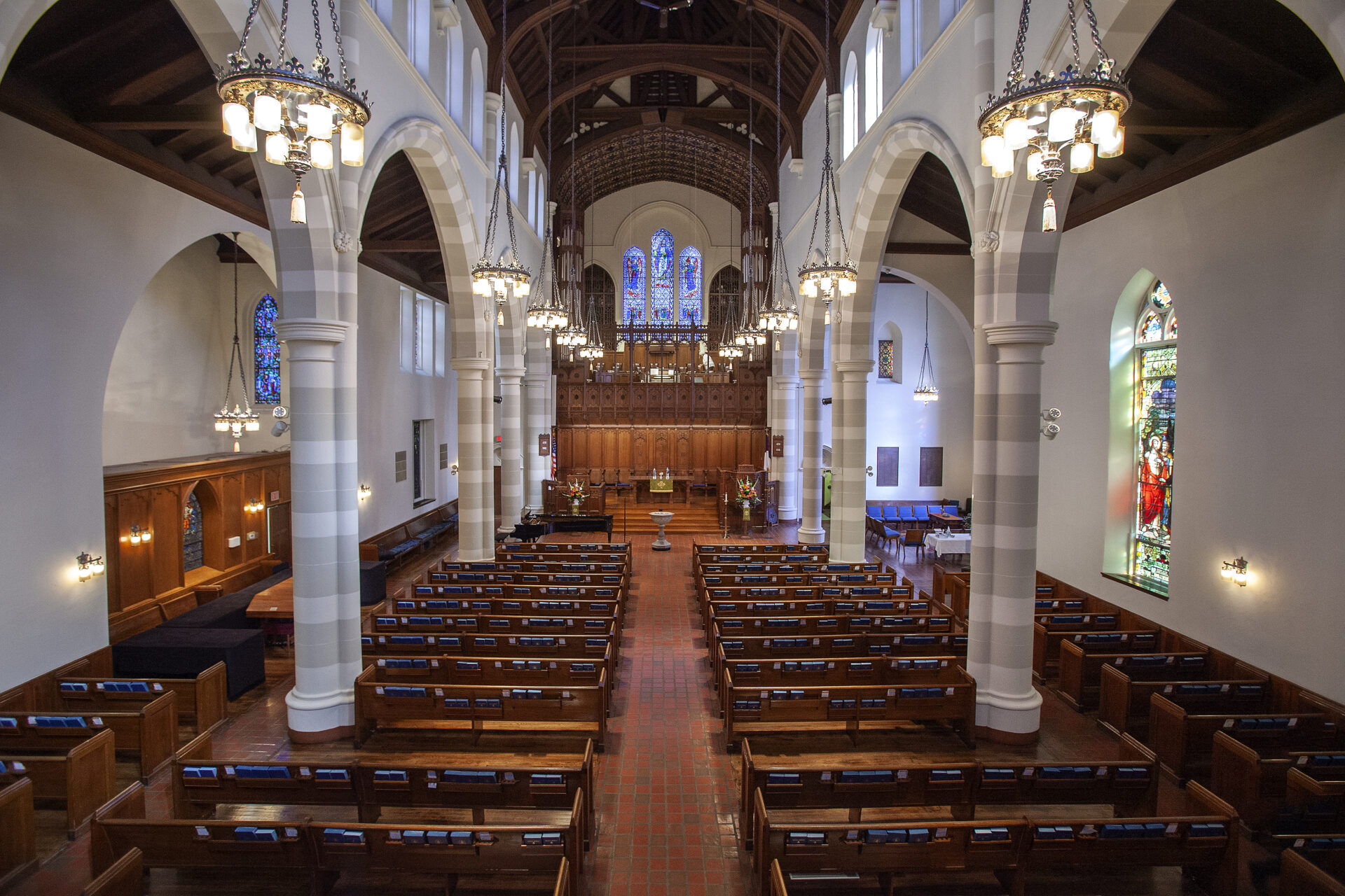 Looking down the aisle at Pine Street Presbyterian Church